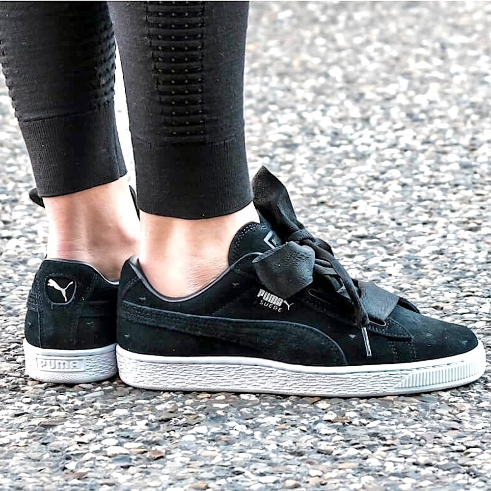 PUMA Suede Heart Valentine Black sneakers womens size 5C wide